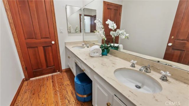 3003 Mesa Verde Drive, Burbank, CA 91504