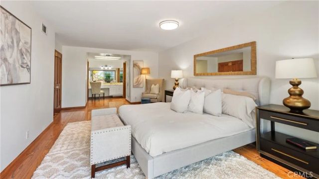 3003 Mesa Verde Drive, Burbank, CA 91504