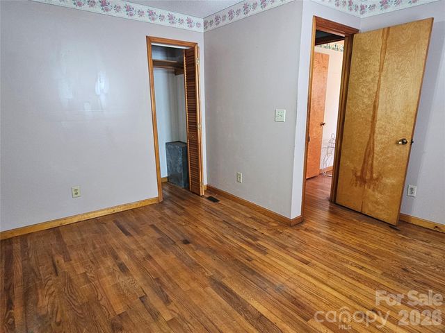 2648 Rose Place, Lenoir, NC 28645