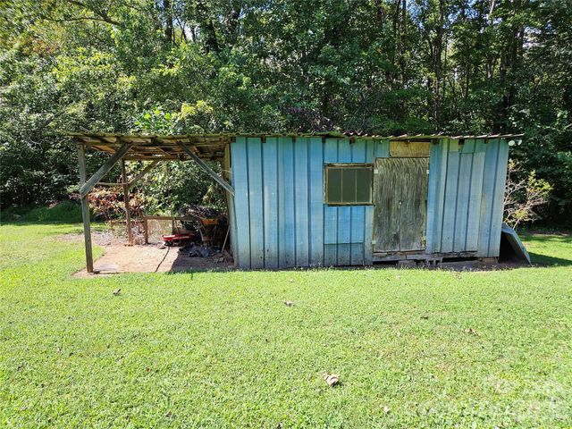 2648 Rose Place, Lenoir, NC 28645