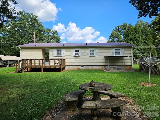 2648 Rose Place, Lenoir, NC 28645