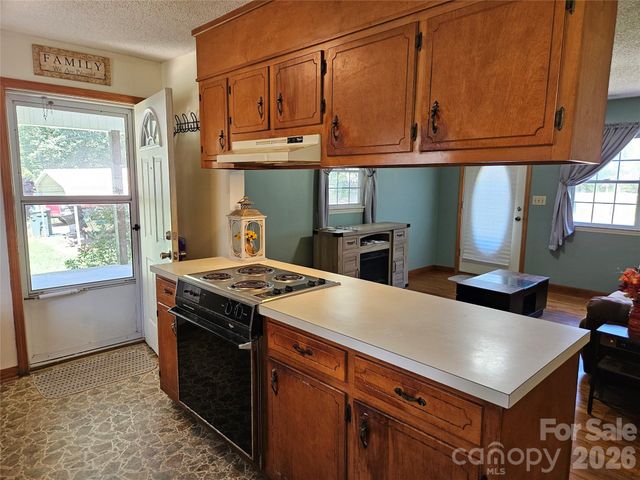2648 Rose Place, Lenoir, NC 28645