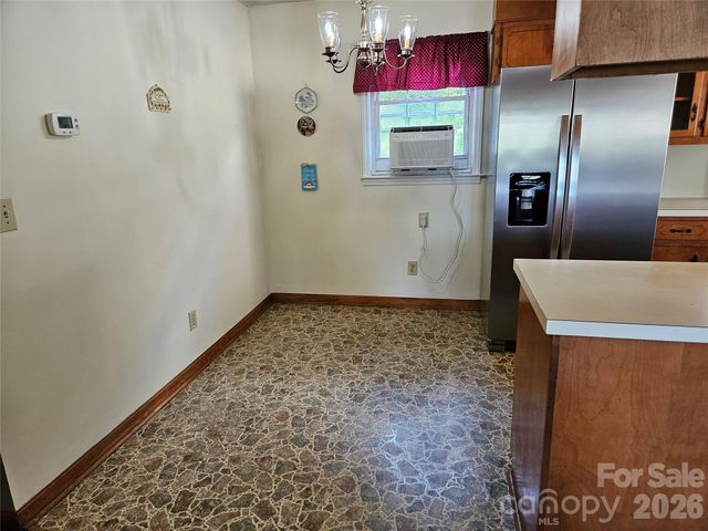 2648 Rose Place, Lenoir, NC 28645