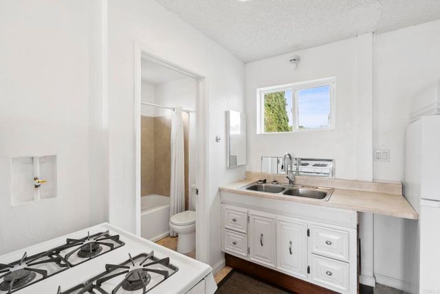 1936 O Avenue, National City, CA 91950