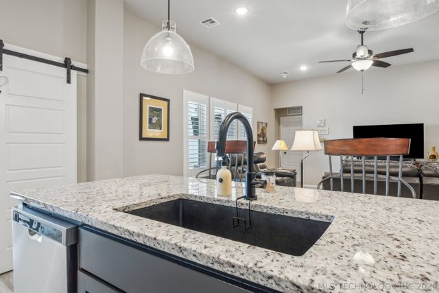 13010 E 125 Place N, Collinsville, OK 74021