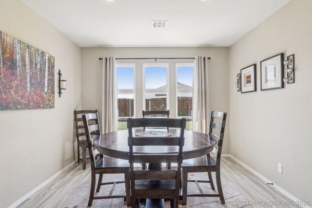 13010 E 125 Place N, Collinsville, OK 74021