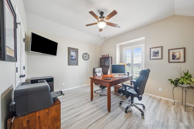 13010 E 125 Place N, Collinsville, OK 74021