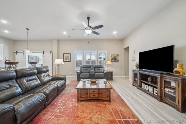 13010 E 125 Place N, Collinsville, OK 74021