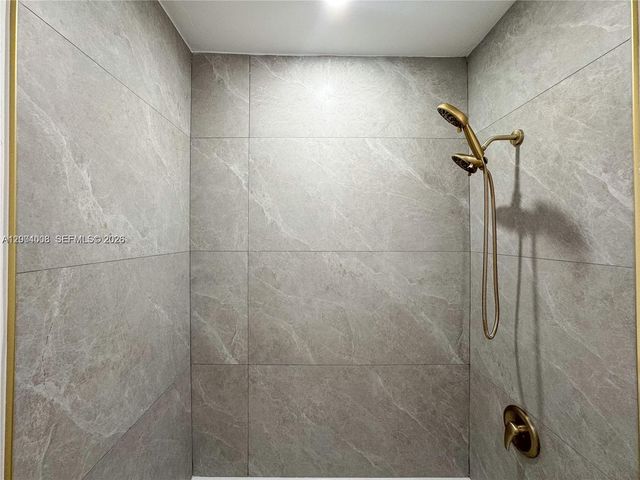 2255 NW 60th St, Miami, FL 33142