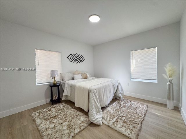 2255 NW 60th St, Miami, FL 33142