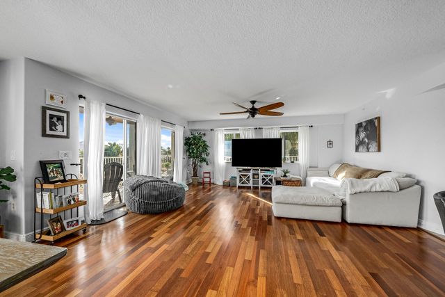 551 Casa Bella Drive 206, Cape Canaveral, FL 32920