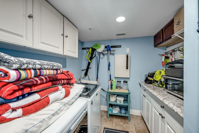 551 Casa Bella Drive 206, Cape Canaveral, FL 32920
