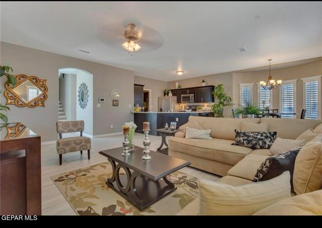 13436 CINDERFORD Avenue, Horizon City, TX 79928