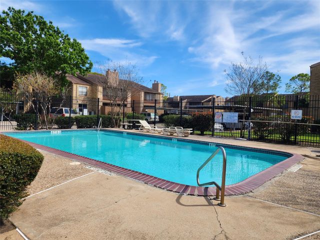 10555 Turtlewood Court 2301, Houston, TX 77072