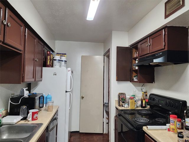 10555 Turtlewood Court 2301, Houston, TX 77072