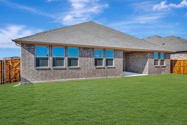 1014 Butterfly Lane, Justin, TX 76247
