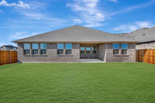 1014 Butterfly Lane, Justin, TX 76247