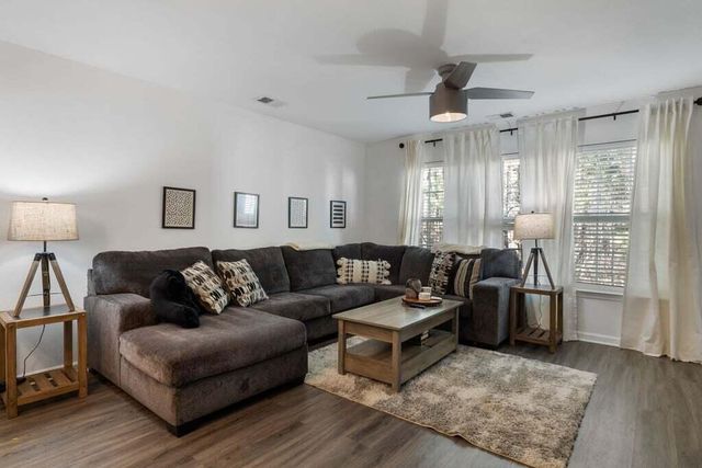 1207 Vistiana Drive, North Charleston, SC 29420