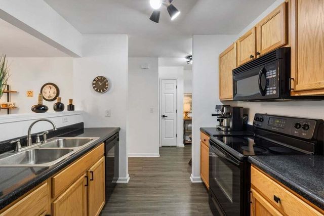 1207 Vistiana Drive, North Charleston, SC 29420