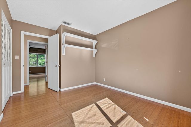 3007 NW 5th Terrace, Pompano Beach, FL 33064