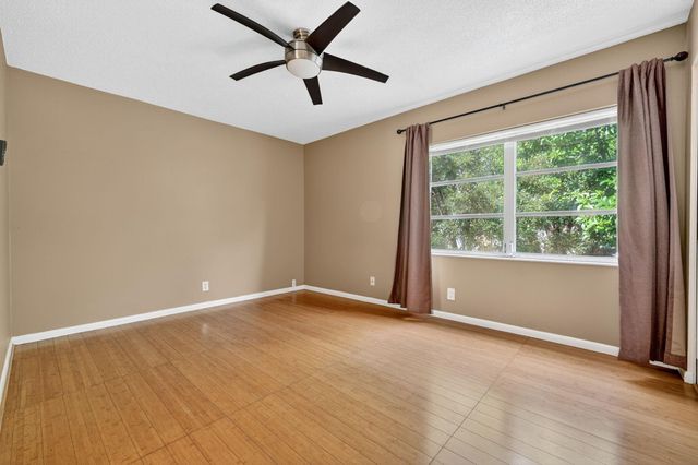 3007 NW 5th Terrace, Pompano Beach, FL 33064