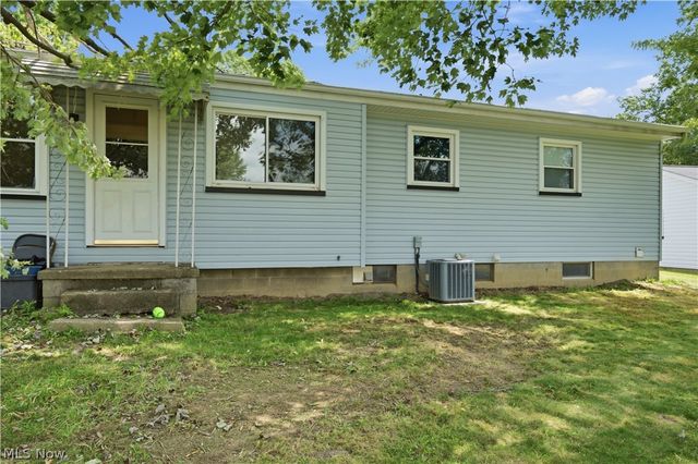 1782 Nova Lane, Poland, OH 44514