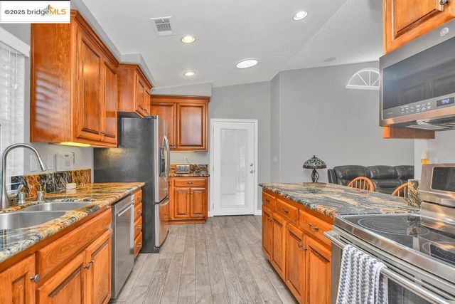 4234 Sequoia Dr., Oakley, CA 94561