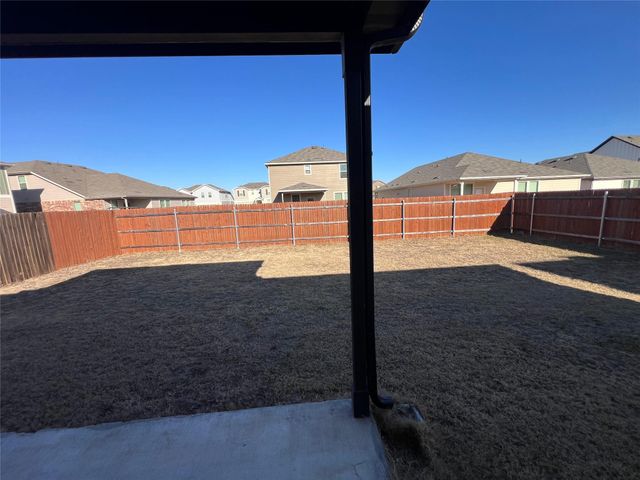 101 Purple Sandpiper LN, Leander, TX 78641