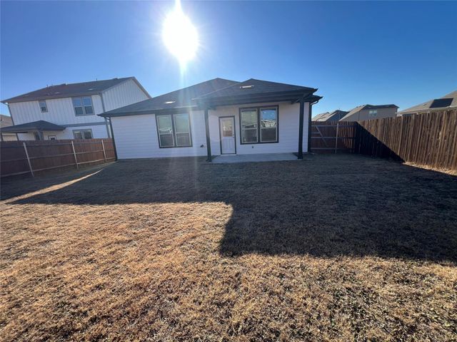 101 Purple Sandpiper LN, Leander, TX 78641