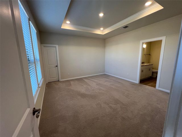 101 Purple Sandpiper LN, Leander, TX 78641