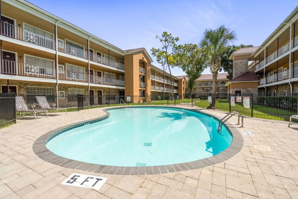 6263 Westheimer Road 934, Houston, TX 77057