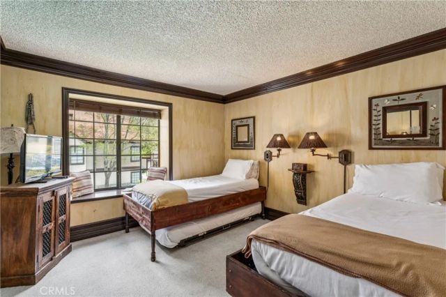 203 Village, Lake Arrowhead, CA 92352