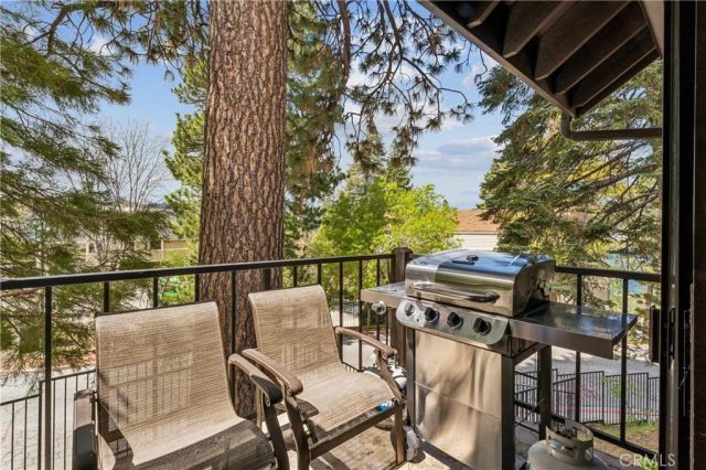 203 Village, Lake Arrowhead, CA 92352