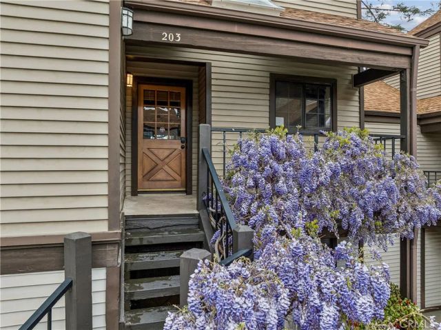 203 Village, Lake Arrowhead, CA 92352