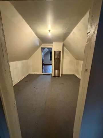 602 E 150th Street, East Chicago, IN 46312