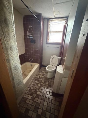 602 E 150th Street, East Chicago, IN 46312