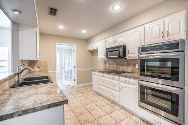 2813 Glen Forest Lane, Plano, TX 75023