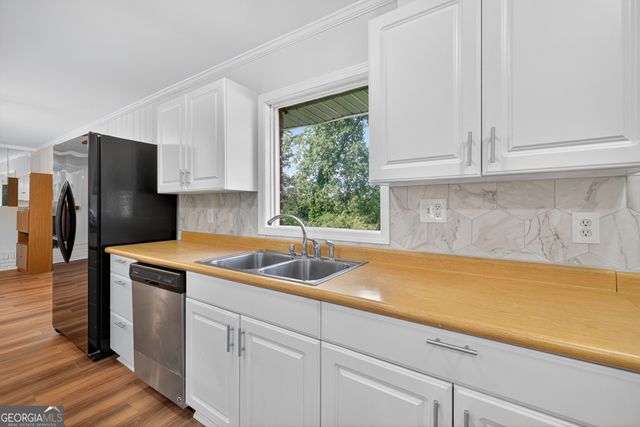 3724 Chavers Place, Stone Mountain, GA 30083