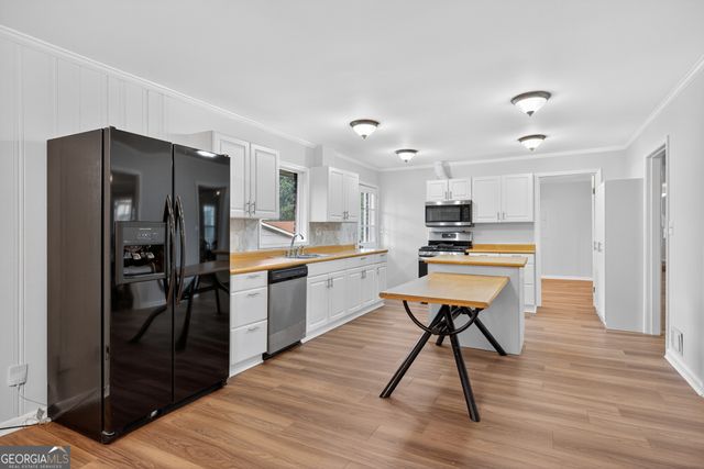 3724 Chavers Place, Stone Mountain, GA 30083