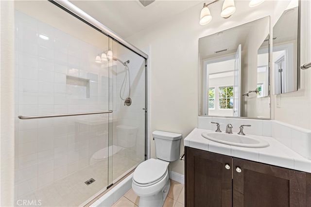 33 Manzanillo, Lake Forest, CA 92630