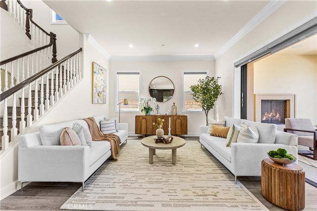 33 Manzanillo, Lake Forest, CA 92630