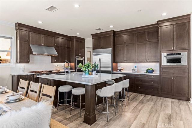 33 Manzanillo, Lake Forest, CA 92630