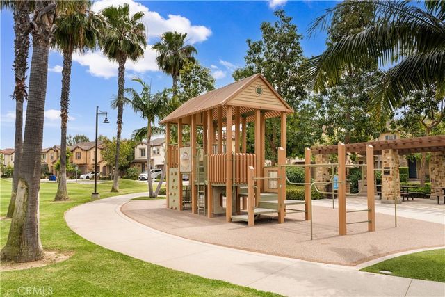 33 Manzanillo, Lake Forest, CA 92630