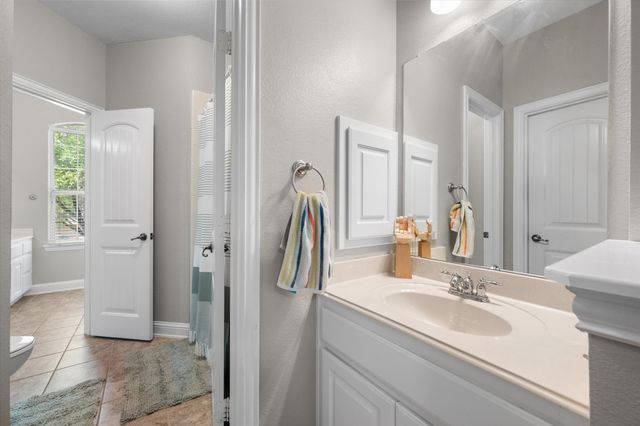 2647 Waterfront Drive, Grand Prairie, TX 75054