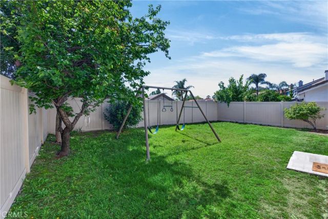 29115 Whitegate, Highland, CA 92346