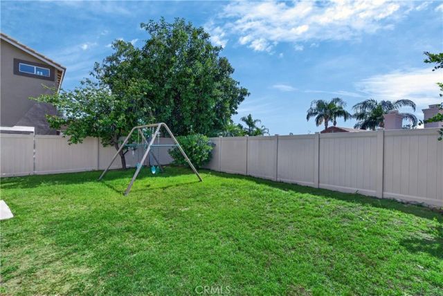 29115 Whitegate, Highland, CA 92346