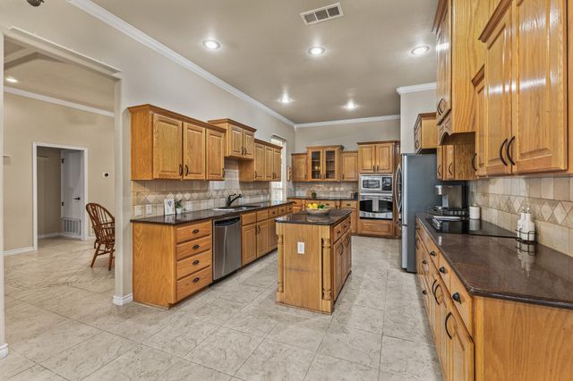 1420 Gomer LN, Harker Heights, TX 76548