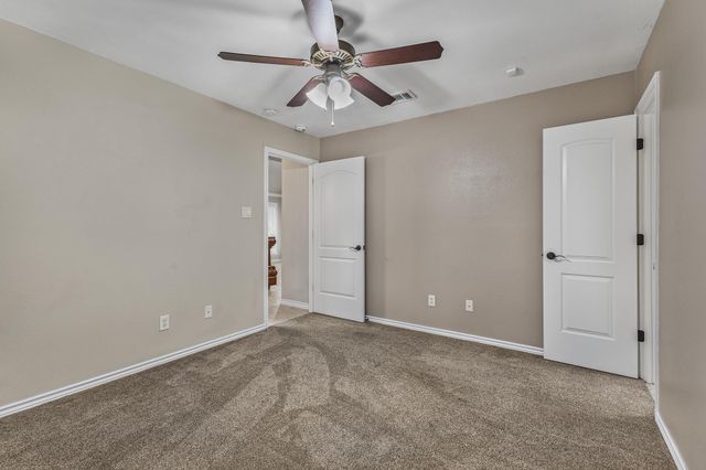 1420 Gomer LN, Harker Heights, TX 76548