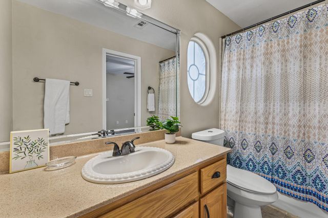 1420 Gomer LN, Harker Heights, TX 76548