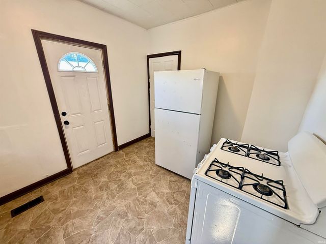 1108 Harlan Avenue, Evansville, IN 47714